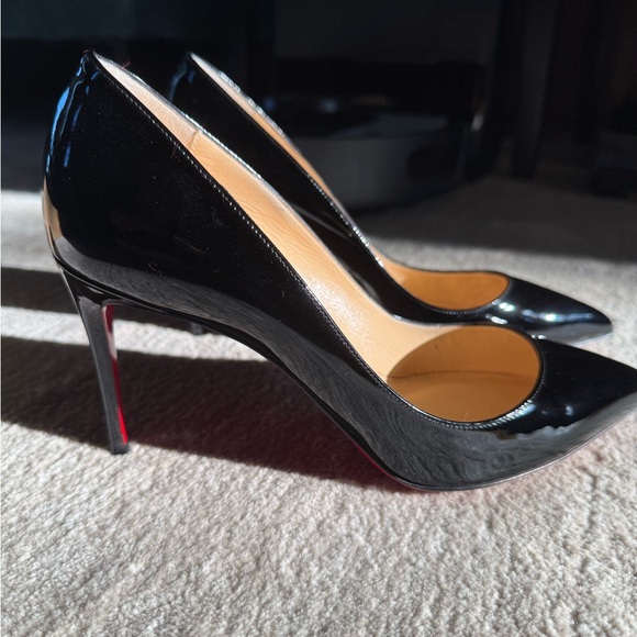 Louis Vuitton Pigalle Follies 85 Patent Black 39.5 (women’s 9) - Picture 11 of 12